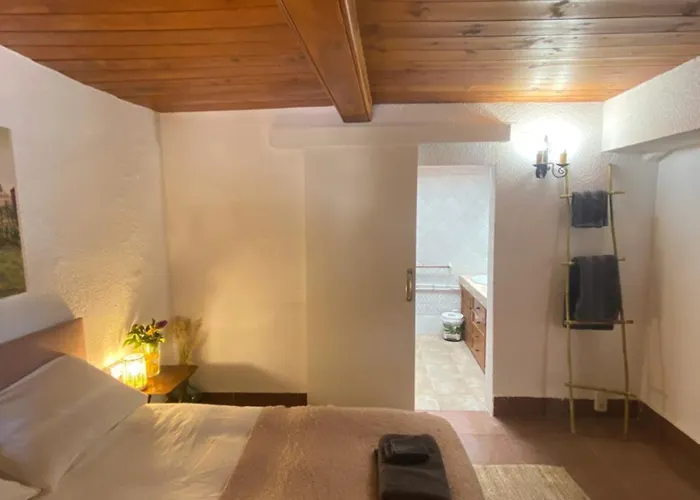 Bed & Breakfast Pink Lemon House Elx