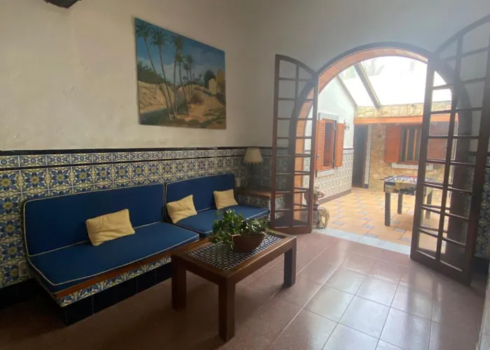 Bed & Breakfast Pink Lemon House Elx