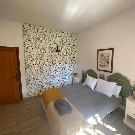 Bed & Breakfast Pink Lemon House *
