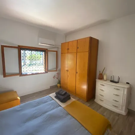 Bed & Breakfast Pink Lemon House Elche