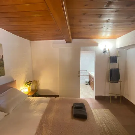 Bed & Breakfast Pink Lemon House Elche