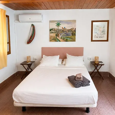 Bed and breakfast Pink Lemon House Elche