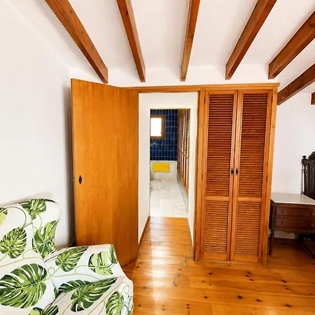 Pink Lemon House Bed and breakfast Elche