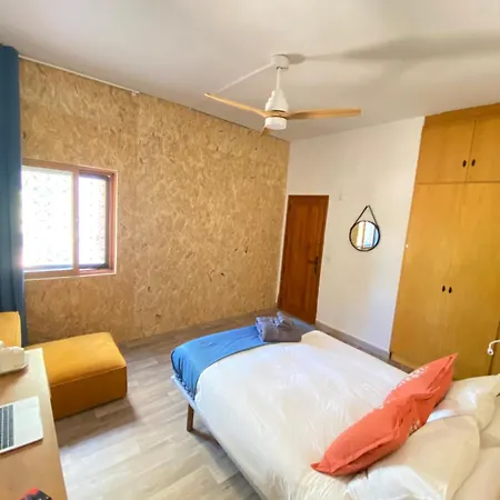 Pink Lemon House * Elx