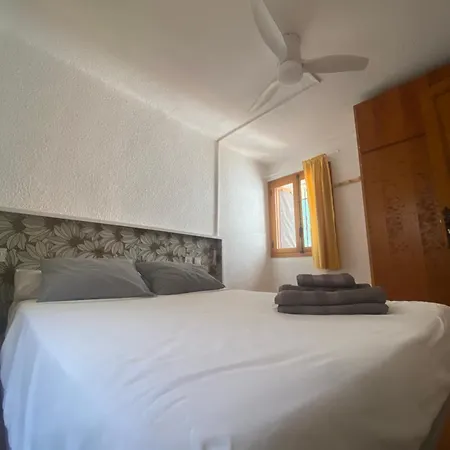 Pink Lemon House Bed & Breakfast Elche