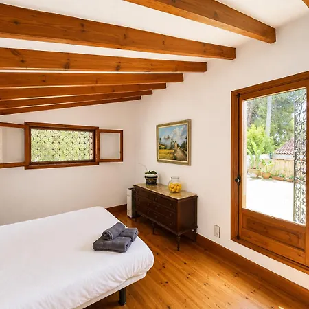 Pink Lemon House Bed & Breakfast