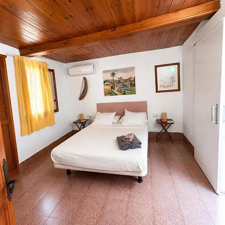 Pink Lemon House Elche